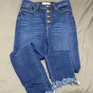 Open hem skinny jeans
